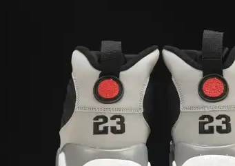 Hyperoad 9 “Particle Grey” Air Jordan 0702